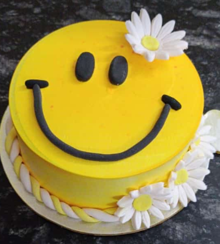 Round Emoji Cake — Trefzger's Bakery